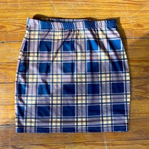 Yellow and black mini skirt size medium fits like a charm